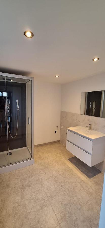 The 16Th Century 2Br Apartment In The City Center Anversa Esterno foto